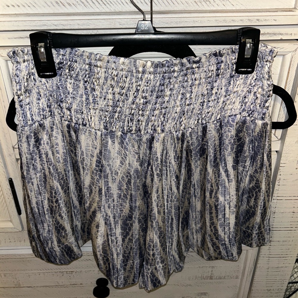TCEC multicolored shorts